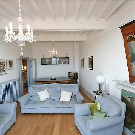 Cortonese Apartment